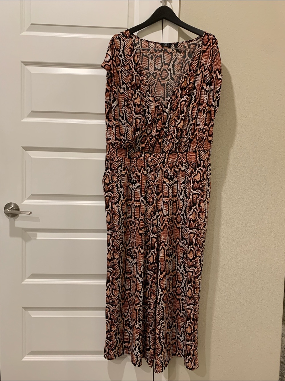 G by Giuliana Brown Snake-Print Wide Leg Jumpsuit W/ Pockets (Size 1X)